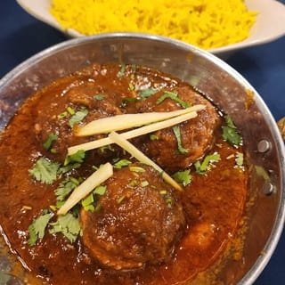 Nargasi Kofta Curry